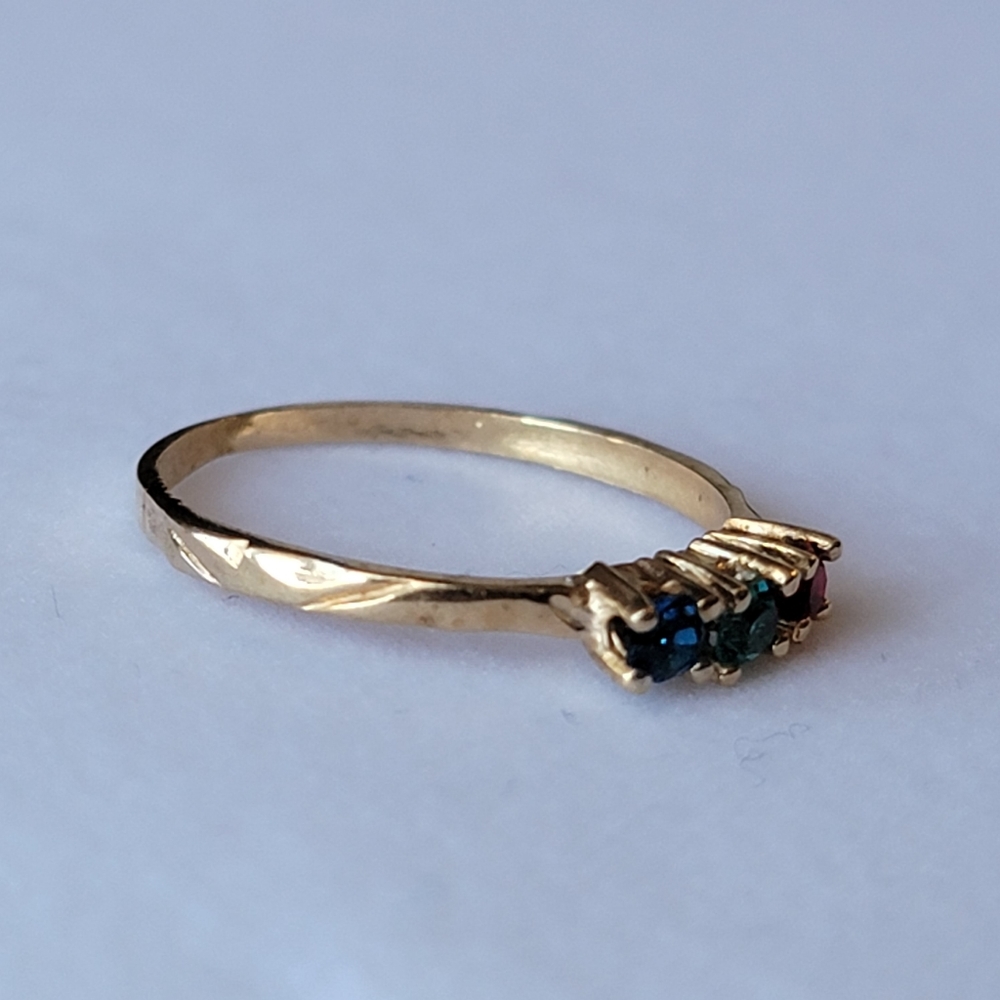 Triple Gemstone Gold Plated Vintage Ring Size 6 Textured Band Dainty - Picture 3 of 13